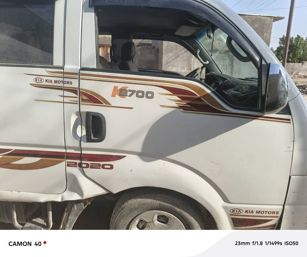 السلام عليكم للبيع موديل 2006 بسمي رقم انكليزي ***********
