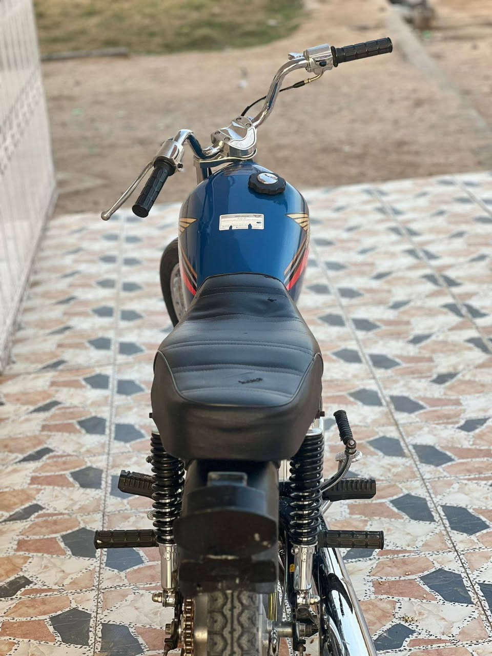 سلام عليكم دراجه للبيع أدوات  رابيدو دراجه نضيفه وجديده مكينه بطله السعر 600وبيه مجال حگ مكاني خور زبير  الجيه رقم التواصل***********
