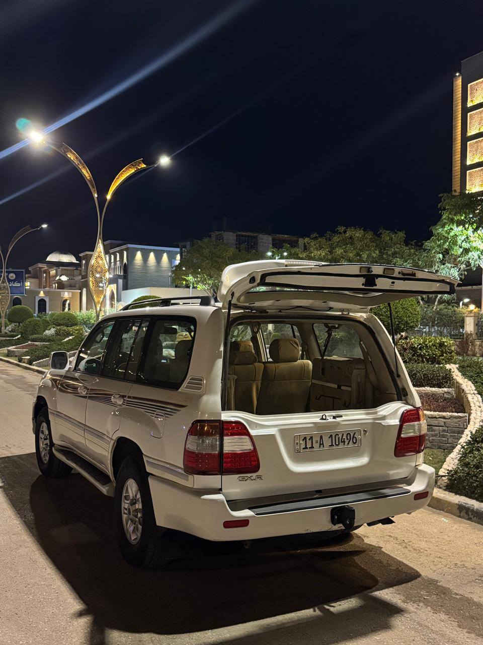 لاندكروز رقم بغداد دولي سنويه لل2030 مكينه وكير جدد حجم مكينه V6 حداديه جديده تخم تاير جديد كهربائيات عامه تبريد ثلج  شغاله بيها اربع قطع صبغ فقط بدون تكم ولا معجون ترايها حلو وناعمه سعرها مناسب للمشتري ١٤٤ وبي مجال قليل مكاني كربلاء الحسينية ***********
