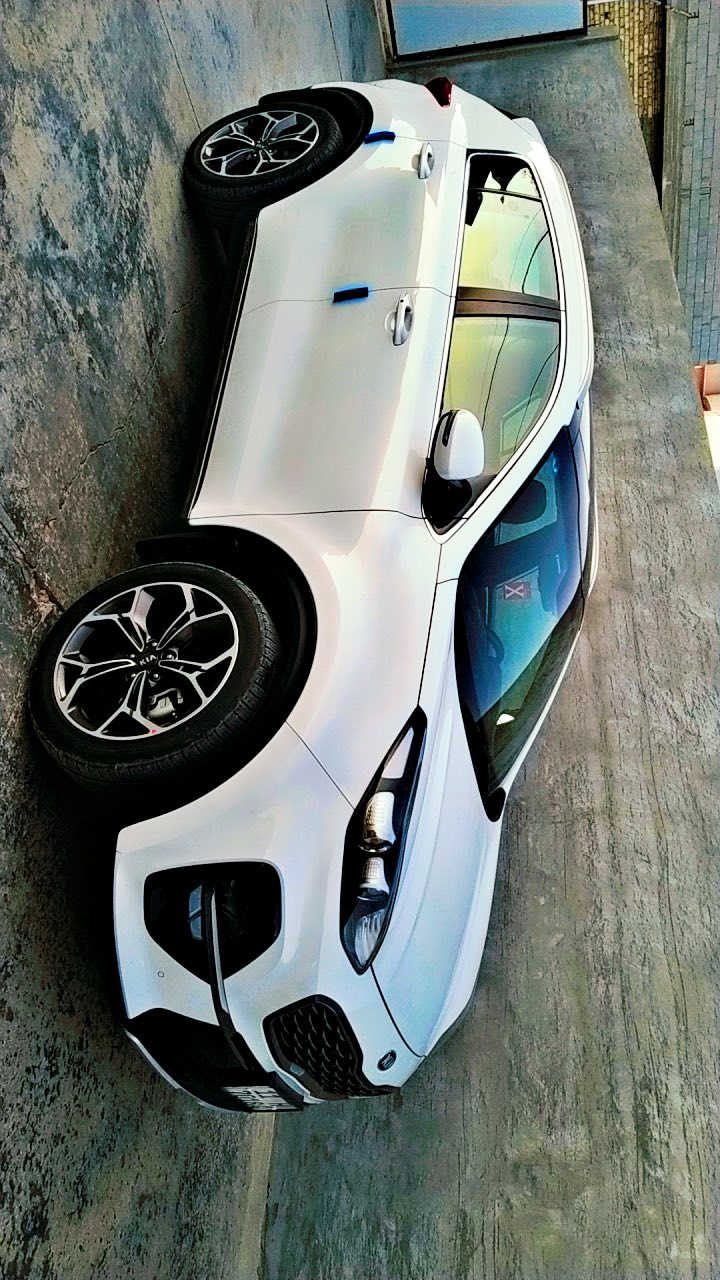 السلام عليكم 
كيا سبورتج 2019 خليجي GtLien 
مكفوله كفاله عامه سونار مرفق بالصور 
رقم بغداد الدولي تحويل مباشر 
فول مواصفات 1/1 
ماشيه 50 الف حقيقي 
مكينه 2000 دوش 
سياره جديده بعده بحاله الشركه حتى السبير مانازل 
السعر 207 بيه مجال بسيط 
اللاستفسار اتصال ع الرقم ***********
العنوان الفلوجه
