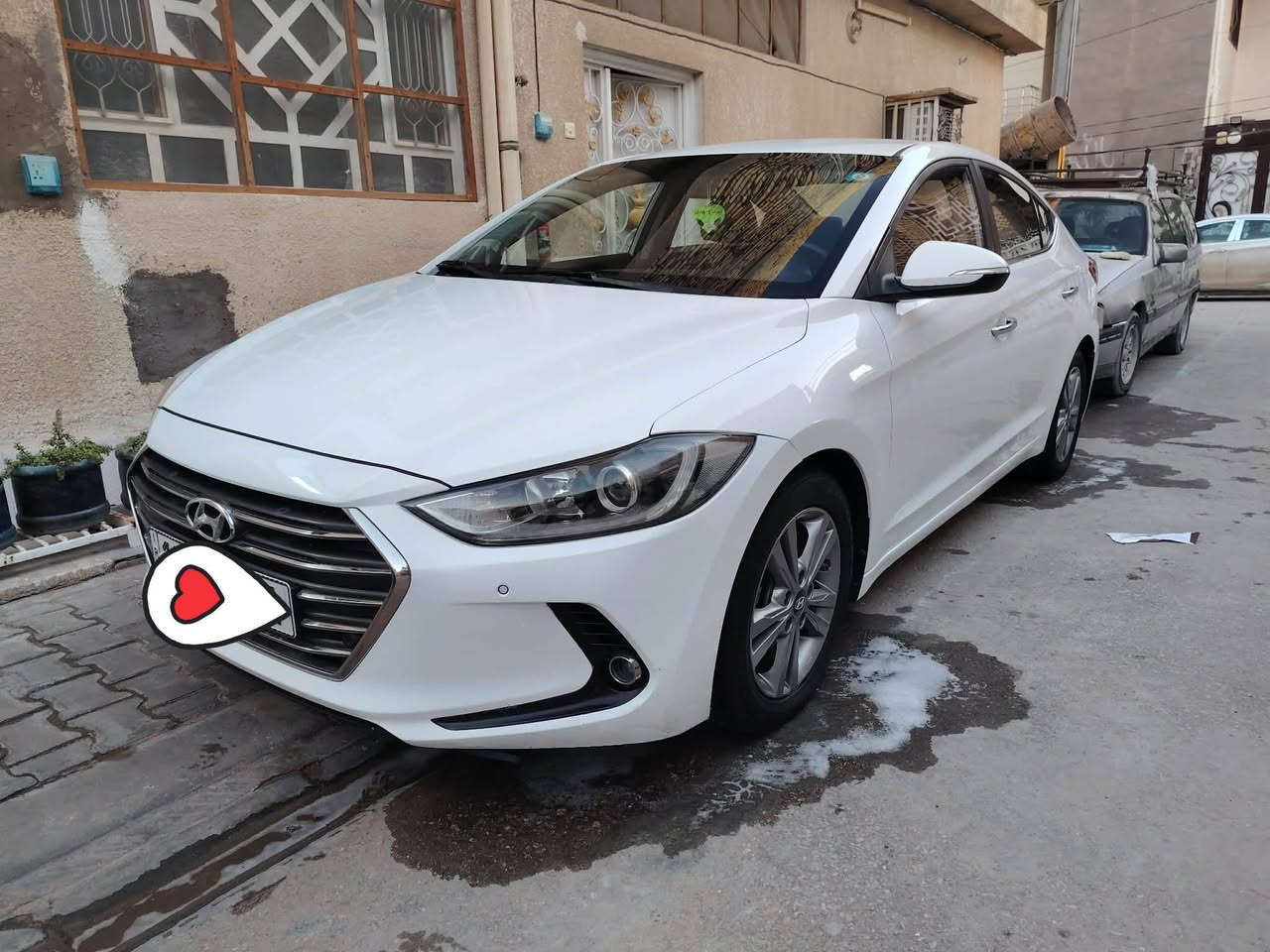 سلام عليكم
النترا مديل 2018 وراد كوري
محرك 1600 فول مواصفات عدة الفتحة 
سيارة جاهزة من كلشي بيها تصليح وصبغ بالباب الورة الصدر واضح بالفيديو تصليحها رقم نجف بسمي  نكليزي مداور ثاني يوم السعر 125 وبيها مجال ***********
