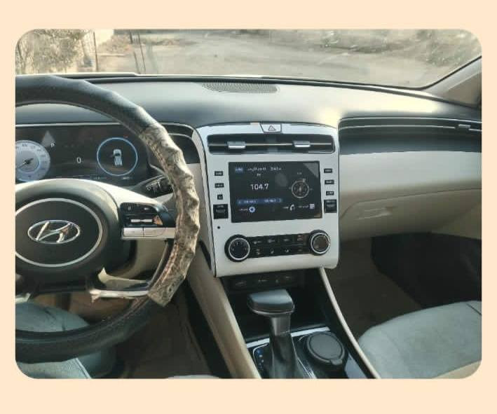 إسلام عليكم
توسان 24 كفاله عامه ماشيه 20االف 
السعر 225 بيه مجال تفاصيل اتصل على صاحب سياره لان اني مكلف بلنشر.  ***********
