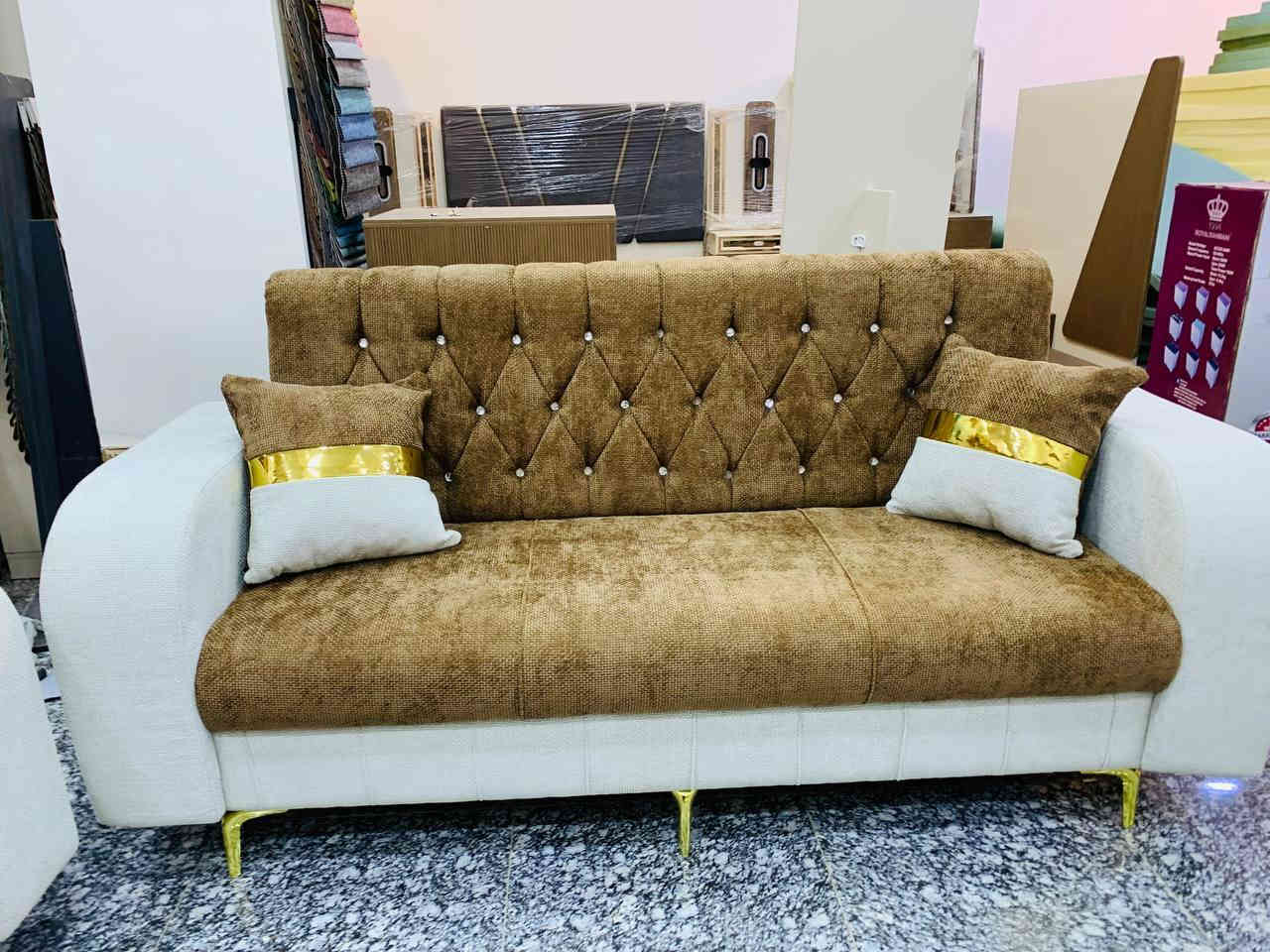 💯موديل ٢٠٢٦ 💯
معمل ومعرض شمس الدجيل 💯💯
وبالعافيه وشايفين كل الخير 💫💫 موديل تخم حسب طلب الزبون من اختيار التفاصيل واللون الأوف وايت المميز والجوزي الفاتح والجميل  .
💯💯💯💯
يوجد لدينا عمل كافة الموديلات للتخم والديوان يتم العمل بأتقان التصميم والعمل بأيادي أفضل النجارين وأروع المصممين والخياطين بشرط خشب بلوك اسود وأختيار المواد عالية الجودة والأسفنج مميز اول مع طبقه بولستر طبي والقماش المقدف درجة أولى وبشرط تكون كل التفاصيل أفضل من العمل التركي من نجاره ودوشمه والفنش عند تقفيل التخم يعني الحمدالله شغل يرضي الله والزبون موديلات التقجيج اليدوي درجة أولى كل التفاصيل تكون بشرط ١٠٠%  وتجي وشوف المعمل والكادر والشغل بعينك وبعدها يتم الاتفاق على كل التفاصيل ...... وأدخل للصفحه وشوف كل اعمالنه  💯 
💫ويوجد بيع بالقسط 💫

والتوصيل لجميع المحافظات 
واي استفسار الاتصال على الرقم . 

***********
***********   وتساب
