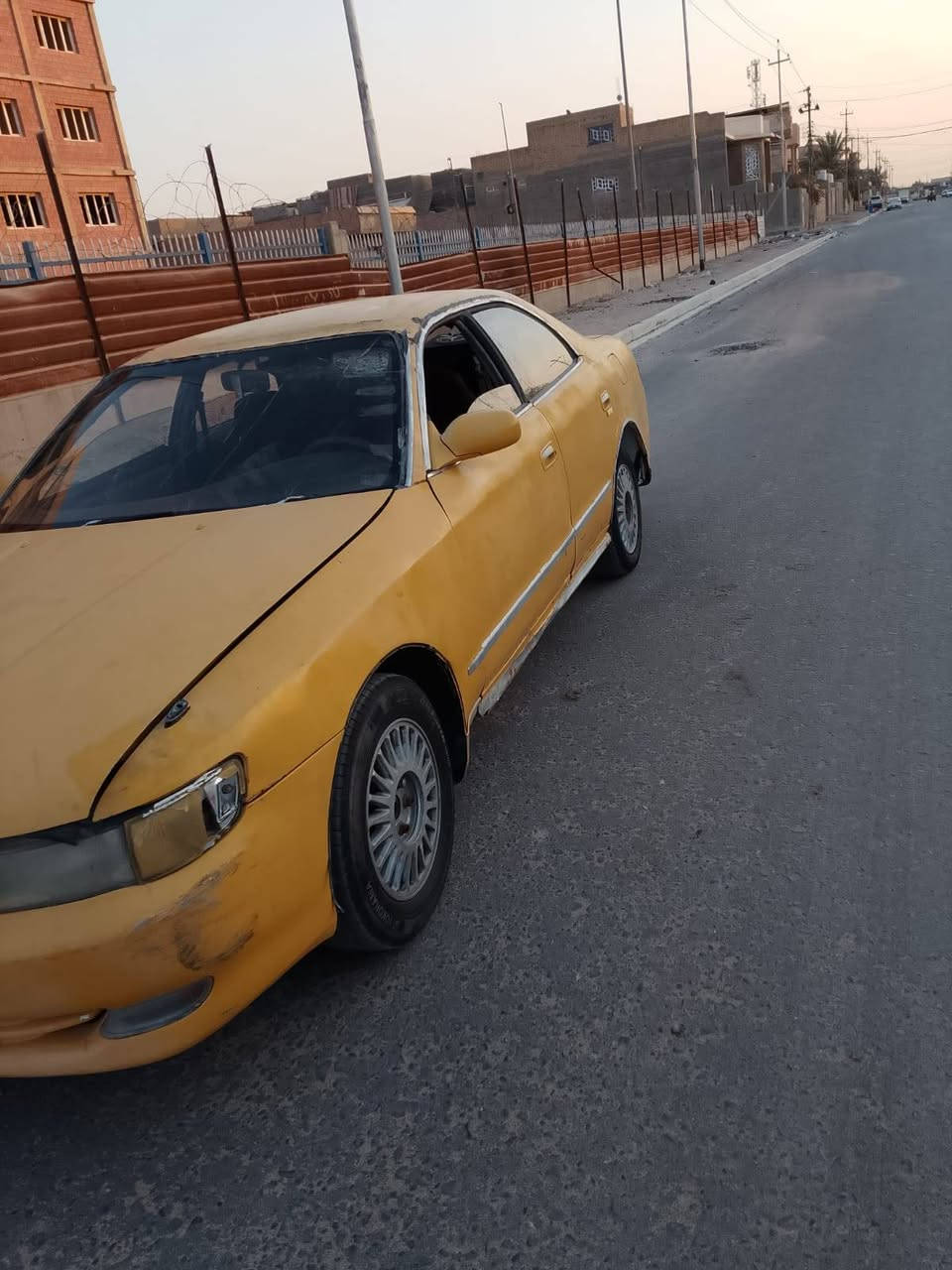 السلام عليكم سيارة شيزر مكينه وكير كفاله بيها وكاله السعر 14 ورقه كوم حديد
مكاني البصره)***********
