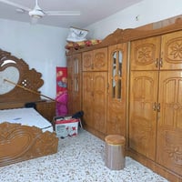 غرفت خشاب للبيع تزكام نضيفه ستخدام قليل نقص بس مرايت الميز ستفسار عل ا...