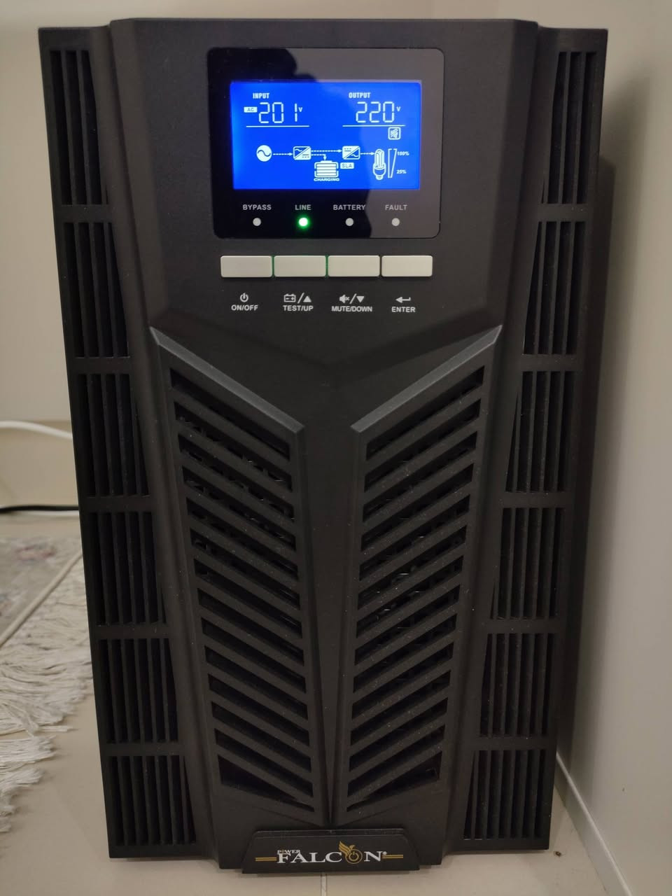 اسعد الله أوقاتكم
بيع سيت اب كامل
التجميعة:
GPU: RTX 4060TI 16GB 2fan OC (Gigabyte)
بعد بيه ضمان سنة

CPU:AMD Ryzen 5 9600x 6C 12T  
بعد بيه ضمان ستة أشهر 

MB:MSI B650 Tomahawk Wifi 
أعلى فئة بالB650

RAM:Tforce DDR5 32GB 6000mhz cl30 White

SSD:Silicon UD90 2TB Pcie 4.0 M.2 nvme (5000read/4800write)
 البراند معروف بالخارج

PSU:MSI A750GL 80+Gold ATX 3.1 Pcie 5.0

CPU Cooler:Vetroo v5 White
5انابيب نحاس لتقليل وتوزيع الحرارة

Case:Sama sv_01 White 4fan

السيت اب:

Monitor:Gameon Goa27ips180qhd
 27inch 180hz 2k(ips panel) 0.3ms
بعد بيها ضمان 5 اشهر

Monitor Arm:Mountup من شركة 

UPS:Falcon online 2Kva

Keyboard:Attack Shark K86

Mouse:Attack shark x3 pro 8khz

Headset:Razer blackshark v2 x (White)

ملاحظة:استخدام اقل من شهرين ونظافتها كدامكم اخت الجديدة وكراتين القطع كلها موجودة وبعض القطع بعد بيهم ضمان.
مكاني بالموصل اكو توصيل للمحافظات

سعر الكيس:1.750.000الف
سعر السيت اب: 550.000الف
للتواصل خاص او
واتساب ***********
