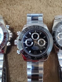 ساعة • اوتو