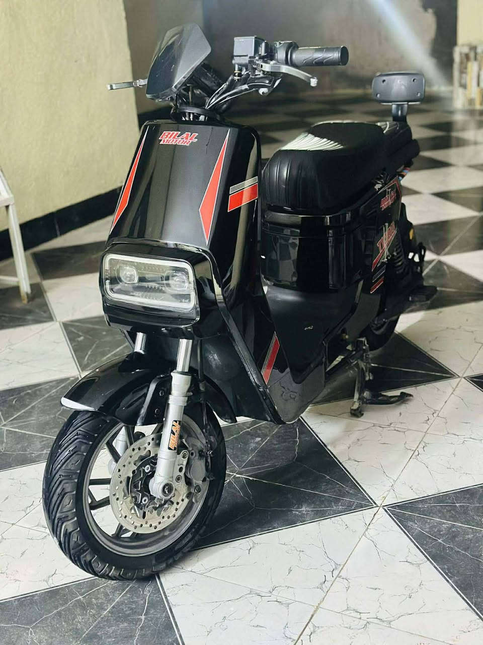 سلام عليكم دراجه شحن للبيعT1000 موديل 2024 السعر 450وبي مجال 
العنوان حله شوملي 

***********
