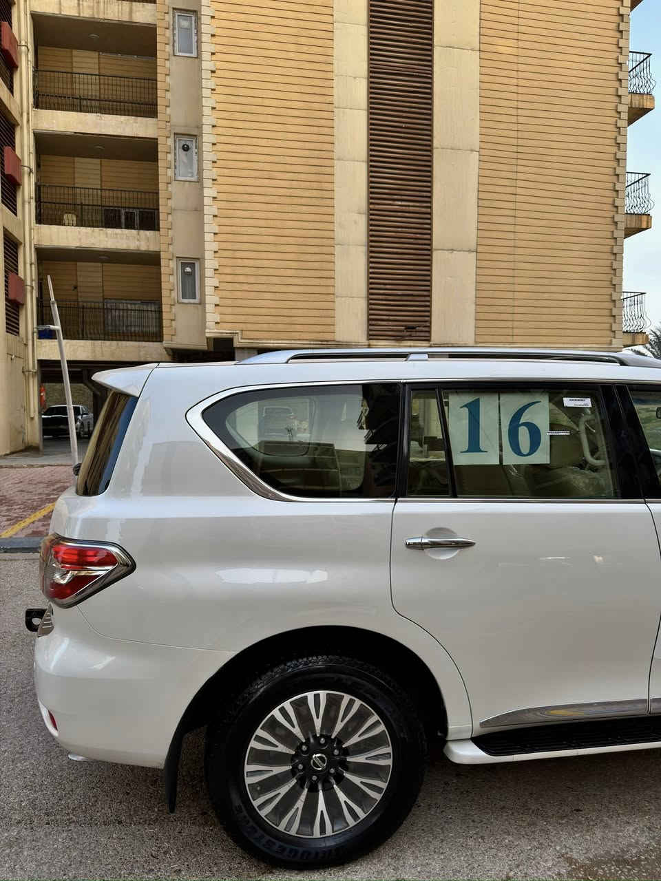 Nissan patroll platonum 2016
...﷽ ... 

‎نيسان باترول 2016   فئة پلاتينيوم 
🔹محرك 8صلندر(5.600)
🔹محرك صغيره مرغوب
‎وارد خليجي المحرك المرغوب 
‎فول مواصفات

🔹مكفولة كفالة عامة من الدعامية إلى الدعامية 
‎بدون بارد  ،بدون رصعات ،بدون حتى شخط🔹
‎دعاميات هم بدون صبغ ،رمل مابي ،بقية كلها بشرط

‎فول فول مواصفات🔹
‎سلايد ، ،زنون بلادي
‎كشنات كهرباء جلد,5كاميراة .كشنات تخزين , 
‎,ثلاجة ,صندوق شفط , ,تحكمات ستيرن ,ستيرن كهربائ.DVD

‎سیارە ماشااللە حیل حیل حلوە و 🔹
‎كلـش كلش نظيف وحلوة وكل جسمها بشرط
‎4 إطارات جديدة تحتها

‎محرك كير بشرط مامفتوح 🔹
‎سيارة حيل نظيفة كلشي عل بلاد لوك
‎سنوية زنكة كلشي جديد 2028 مدفوع 
‎باسمي السنوية بشرط تحويل وغرامـة
‎سيارة مابيـها دينار مصرف كامل من كل نواحي
🔸سعر 330$
🔸مكان /داخل سليماني
🔸موبايل / ***********
