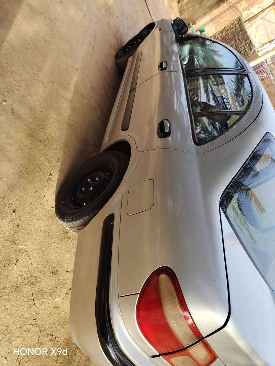 نيسان سني موديل 2000
رقم نجف دولي مكينه قبق اسود 
سياره جديد وجاهزه مكاني كربلاء
بيع آو مراوس 
السعر 60وبيها مجال
***********
