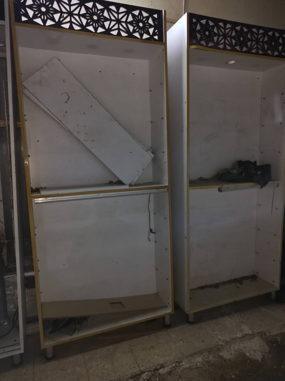 سلام عليكم رفوف NDF ثقيل  للبيع سعر 150 وبيه مجال مكاني ناصريه مركز غراضهن كاملات رف جام اكثر ستفسار تصل ***********
