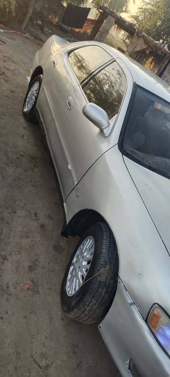 السلام عليكم كرسته بسمي  لبيع موديل ٩٤ مكينه بطه كفاله من الكص والنقل جثه والضربه القويه السياره تخم تاير جديد حداديه جديده غرفه جديده سنويه ال٢٩ السعر٥٥ وبيه مجال المكان غماس وغير متوجد على الفيس رقمي ***********
