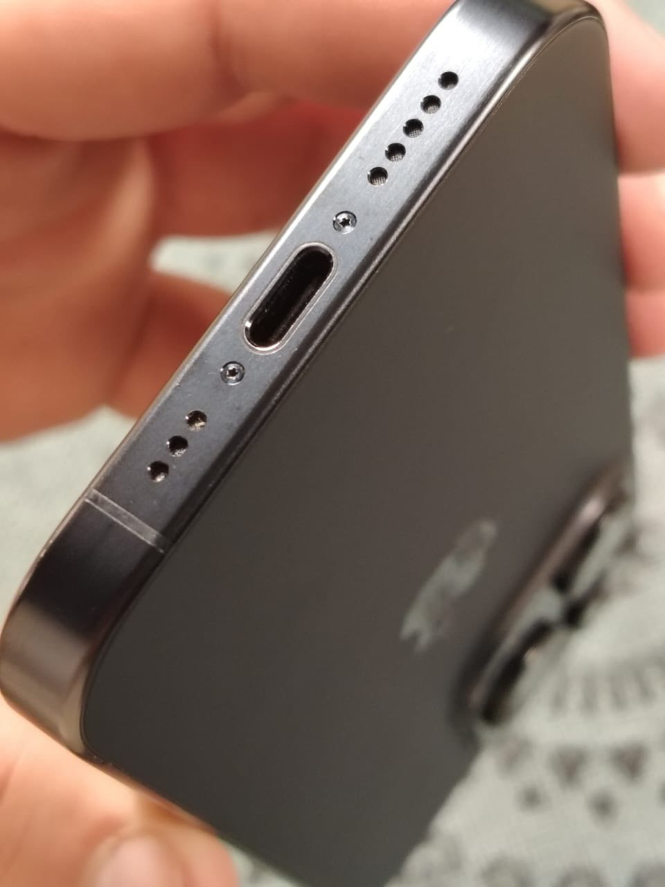 سلام عليكم
iPhone 15 Pro( PRO ) فقط
الصغير 
جهاز ضمان ABM بدون كارتون بس كيبل ملته
ذاكره 256 g
لون النيلي 
اطار تيتانيوم 
المعالج Bionic A17 pro
بطاريه 86 
الجهاز فقط بي خطين بل شاشه و نقطه سوده  فقط 
ما مأثر بل استخدام ابداً صالي سنه استخدمه طبيعي
سعره 575 الف و بي مجاال بسيط جداً   
مكاني بغداد حي الرساله  شرطه الرابعه 
رقمي ***********
و الما يشراي لا ايتعبني 
للعلم سعر الجهاز المستعمل النضيف ب 800
