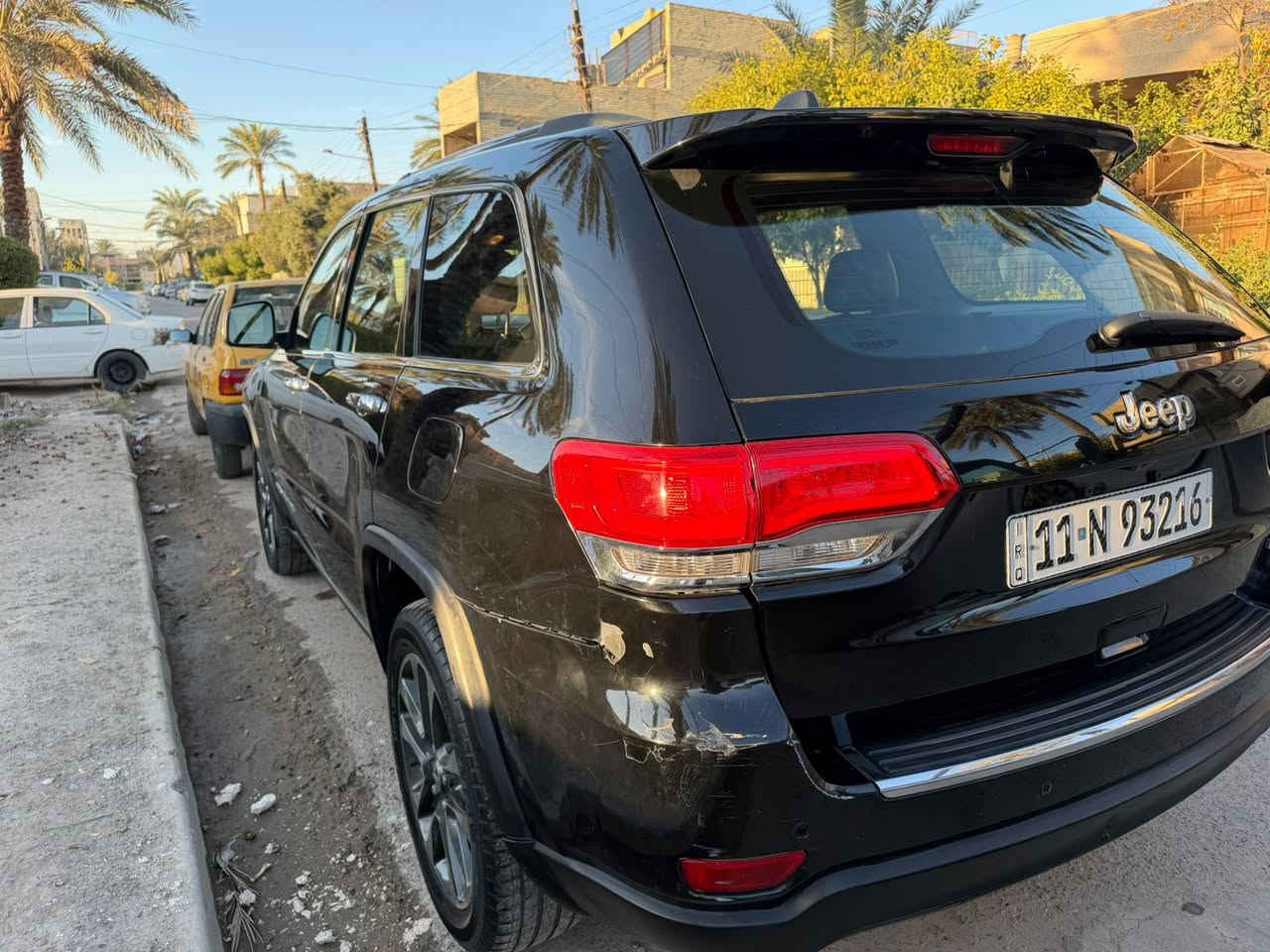 جيب كراند شيروكي لمتد 2017 بانوراما بسعر 220ورقة
رقم بغداد الدولي باسمي تحويل مباشر ..

محرك 6 سلندر 3600 V6

سيارة جاهزة مابيها اي نقص

صبغ جاملغ خلفي فقط 
السعر 220 ورقة فقط ✅
 للاستفسار ‭***********‬
