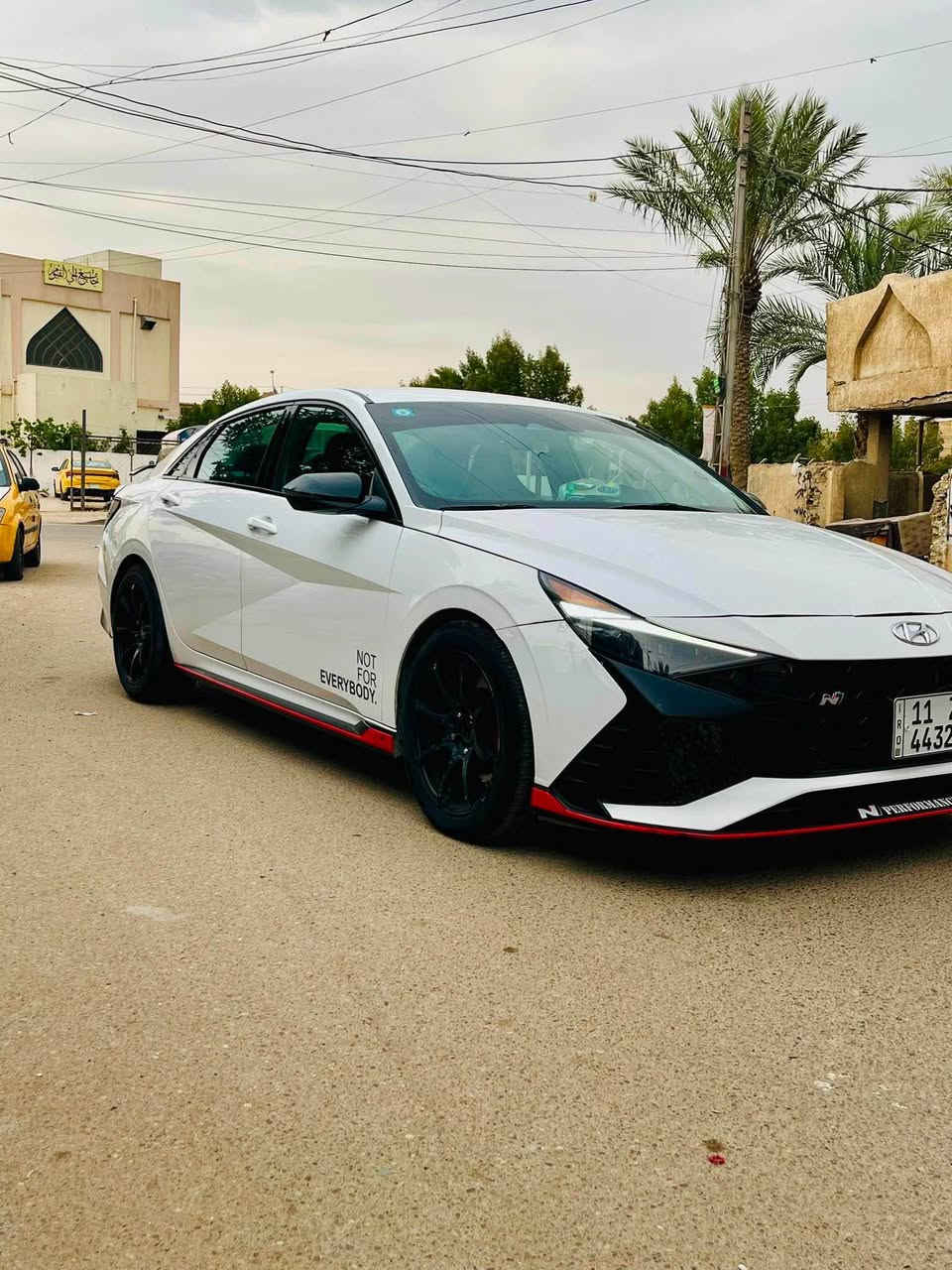 السلام عليكم للبيع او مراوس وانطي فرق النترا N فول سبورت رياضي مكينه ٢٠٠٠ تيربو كير عادي يعني صاورخ ارضي السياره حادثها خلفي بجم كبس السياره ماشيه ٣١ الف كيلو متر موديل ٢٠٢٢ ترايها لزاخو رقم بغداد تحويل ثاني يوم
موصفات فول معروفه مواصفات ال N  سعرها ١٦٠ وبيها مجال مكانها بغداد الزعفرانيه الاربع شوارع  *********** 
متواجد ع واتساب وع الخط بلخدمه اخوتي❤️ بغداد, العراق
