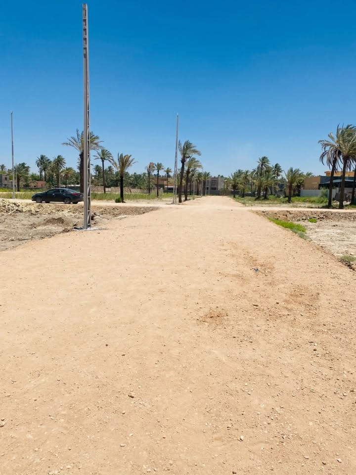 ✨ فرصة مميزة للراغبين بالسكن والاستثمار ✨

🏡 قطعة سكنية للبيع بموقع حيوي ومطلوب
📍 حلة – الوردية / مقابيل جامع العكام خلف اسواق الكفيل قرب الشارع العام

✅ طابو زراعي سند 25
✅ فتح بيان وتحويل بالتسجيل العقاري
✅ مساحة 200 متر
📏 الأبعاد: 10م × 20م

🔹 تتضمن جميع الخدمات متوفرة:
⚡ كهرباء
💧 ماء
🛣️ تبليط
🚧 شوارع بعرض 10 متر

🏠 موقع هادئ ومناسب للسكن العائلي
📈 فرصة ممتازة للاستثمار وبناء منزل المستقبل

📞 للاستفسار:***********
***********

📩 مراسلة الصفحة متاحة على مدار الوقت
