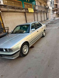 بي ام 525 • موديل ١٩٩٠ • رقم ديالى