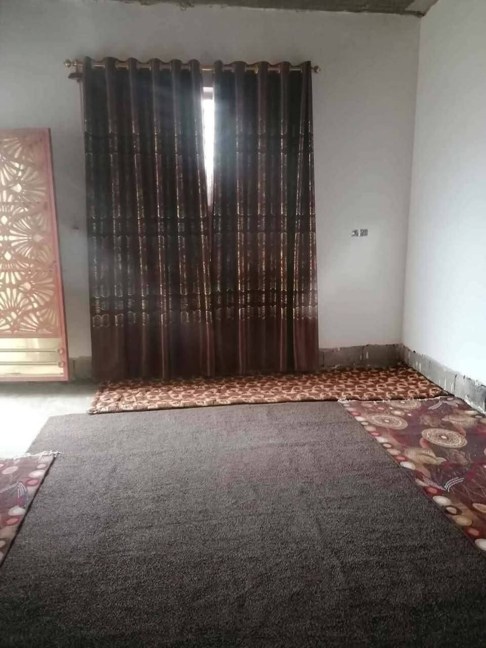 دار للبيع المساحه ٢٠٠  في الشهامه غرفتين نوم ٤ب٤هول ٦ب٤
مطبخ ٤ب٤ ربعه ٥ب٤ حمام ٢ب٢
صحيات خارج  السعر ٣٠ وبيه مجال للاستفسار***********
