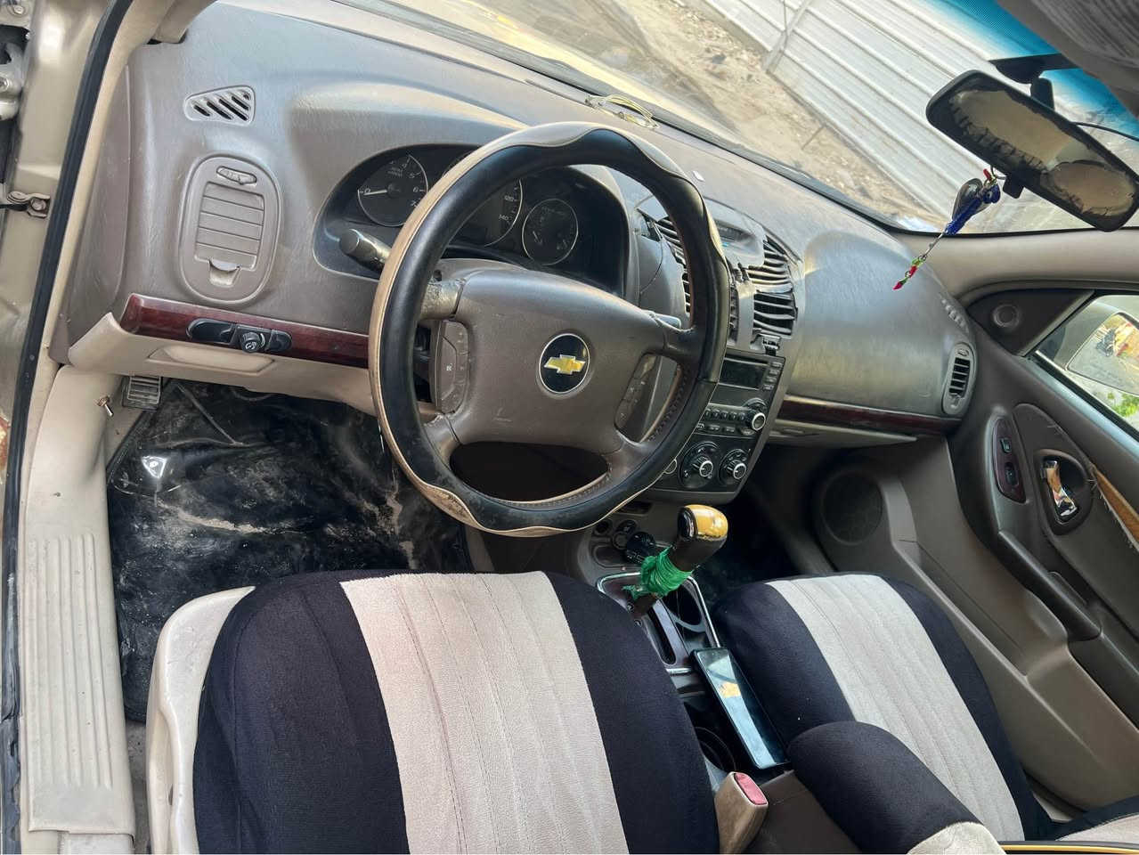 سياره ماليبو نضيفه بسمي تحويل ثاني يوم مكينه تلاثه ونص حداديه نص كهربائيات شغاله تبرديدشغال سياره  جارده قليل وابلاديه سعرها 60ورقه مديل 2008سياره جاهزه وذاامراوس ب الفينيه رقم الهاتف  ***********
‏ مكان السيارة بصرة حيانية ￼ البصرة, العراق
