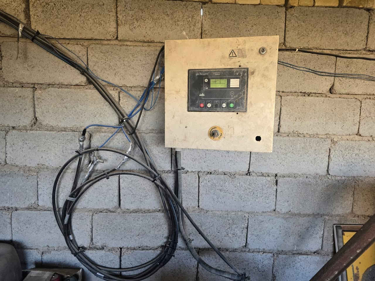 #من رخصت الادمن 
سلام عليكم شباب مولده 6 سلندر ٥٠ كيفي ٢٠٠ امبير بلادي جاهزه للتشغيل اي نقص مابيها وخير من الله عنوان بغداد التاجي ٢٤ ابو عظام للاستفسار ***********
