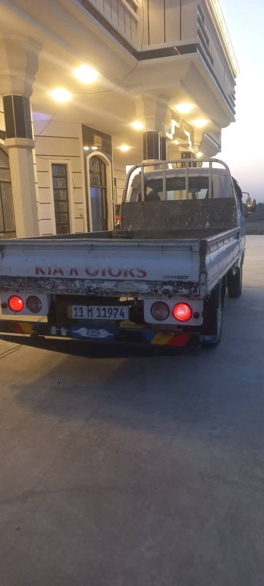 السلام عليكم كيا بنكو ٩٦ للبيع مكفوله بسمي رقم بغداد سياره نضيفه فول  وجاهزه من كلشي السعر ٦٠ وبيه مجال قليل مكانه الانبار عامرية الفلوجة .... وكلشي اكو بسوك
 غير  متواجد ع فيس الاتصال ***********
