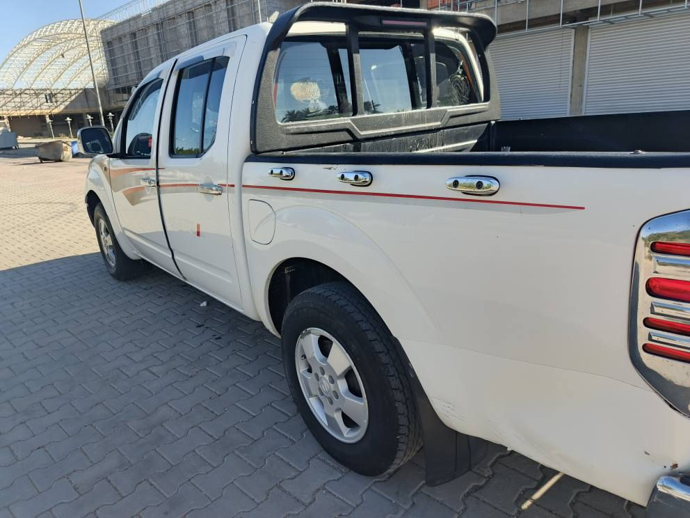 سيارة بيكب نيفارا موديل ٢٠٠٩ للبيع
كيرو ومحرك بطه 
مكفولة من كلشي ماعدا بارد اكو في الصندوك مبين بالصور 
سنويه باسمي رقم سليمانيه مابي اي عيب مناقصهه برغي
السعر ١١٢ ووبي مجال 
للاستفسار الخاص او على رقم ***********
مكان السيارة ديالى خانقين خناقين, ديالى
