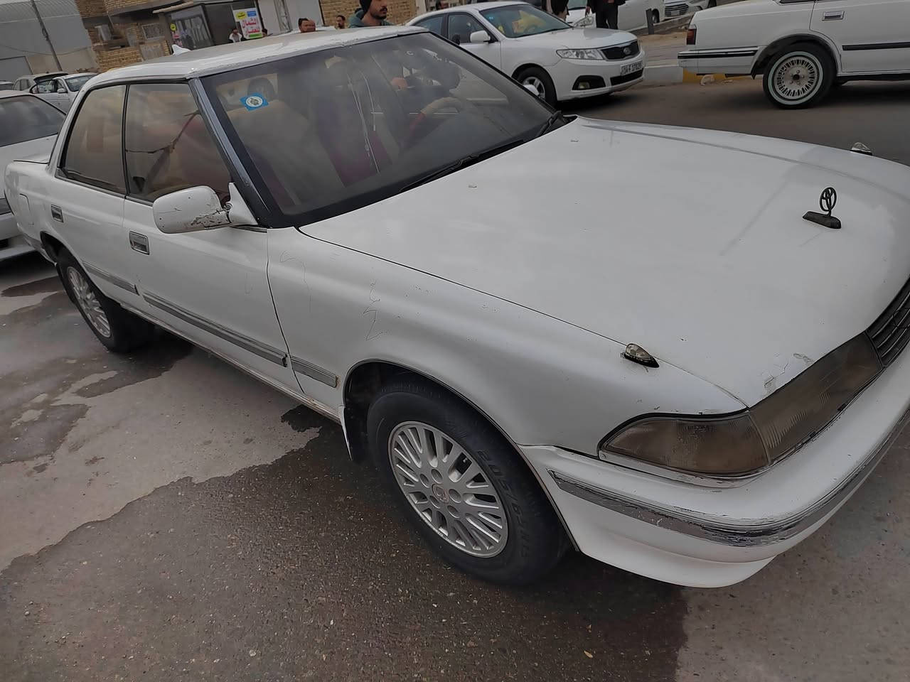 سلام عليكم مارك عظم موديل (91) مكفوله من العيب الشرعي والضربه القويه محرك وكير جدد هستوني شادهن ونجي  رقم ذي قار سنويه27 سياره بسمي   مكاني ناصريه مركز الاستفسار الاتصال ***********
