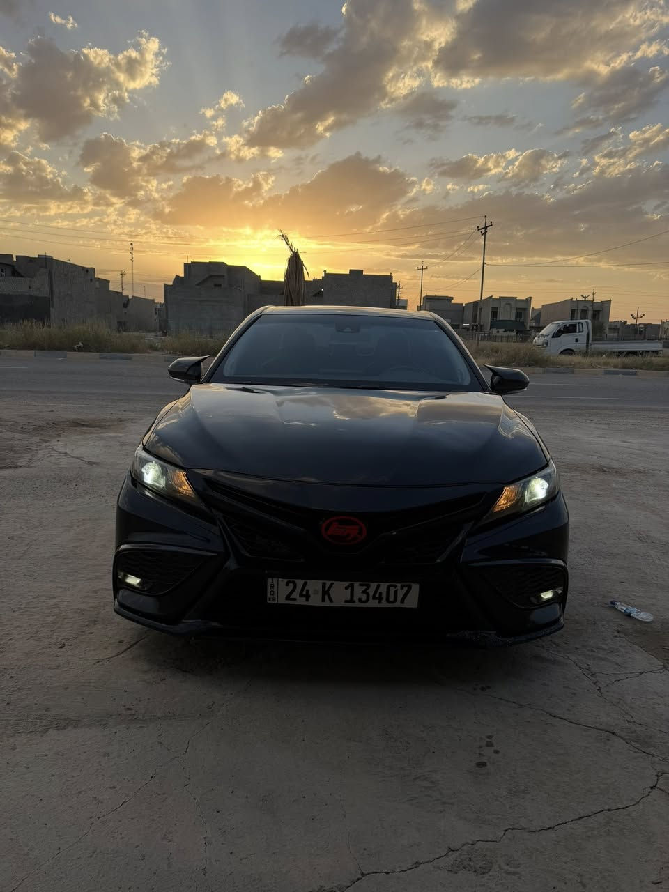 سلام عليكم كامري TRD 
موديل 22 رقم شمالي بسمي 
هزه فحص سنويه كله جديده
سياره مناقصها برغي كلها ع بلاد حجر صالنصه بلادي
حادث جاملغ وبنيد فقط وبيها سحب راس شاصي فقط سحب 
بدون تعديل بدون معجون بدون لحيم 
معروفه موصفات TRD 
ماشيه سياره 62 ميل
السعر 185 بيها مجال 
مكان سياره تكريت
يرهم مراوس حسب القناعه جيب اوبما جارجر

***********
