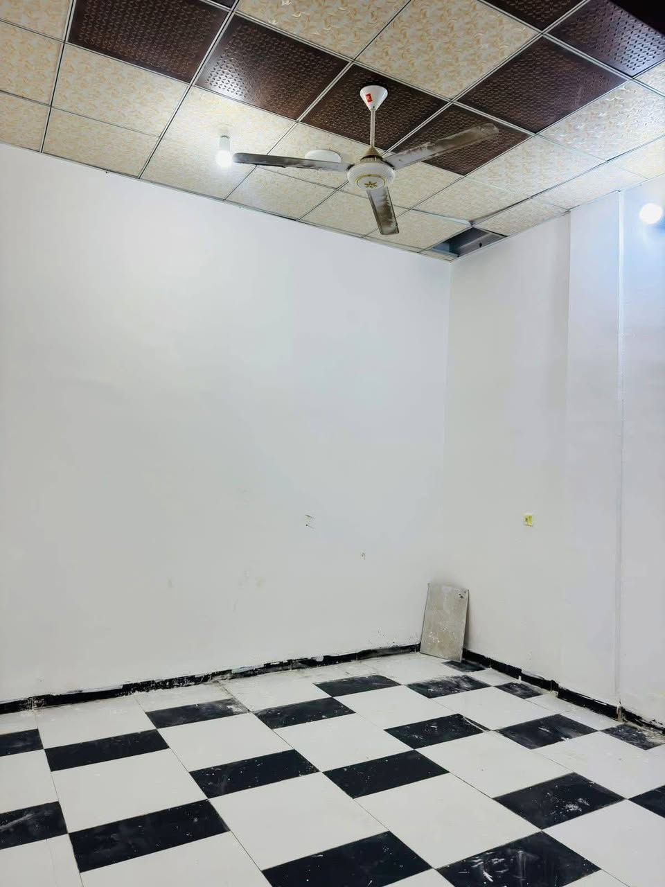 #دار_للايجار_زراعي_في_حي_الجامعه_نهاية_شارع 20 على الشارع 20 نفسه 
ايجاره 350 
تفاصيل الدار
#غرفتين_نوم_صاله_مطبخ_صحيات داخلي وخارجية
للاتصال والاستفسار اكثر
***********
