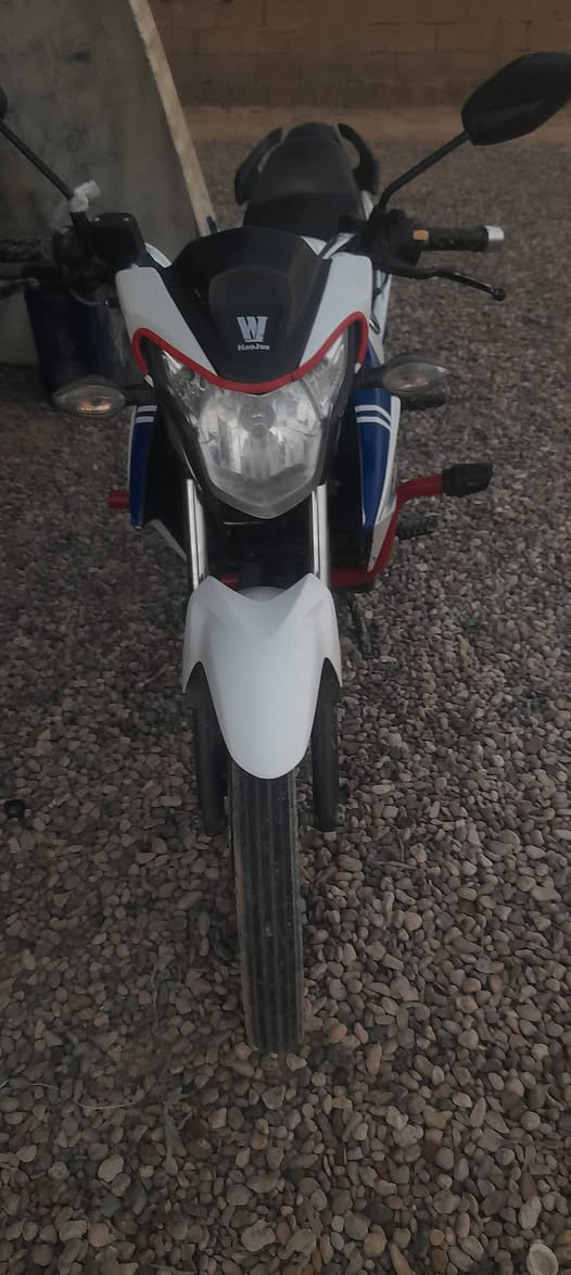 هاوجي للبيع مسجل وكامل موديل ٢٣ نضيف حيل اينغص مابي فحص وشوفو سعر ١٨ وربع***********
