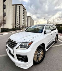 لكزس LX570 • ٢٠١٣ • ١١٨ الف كم
