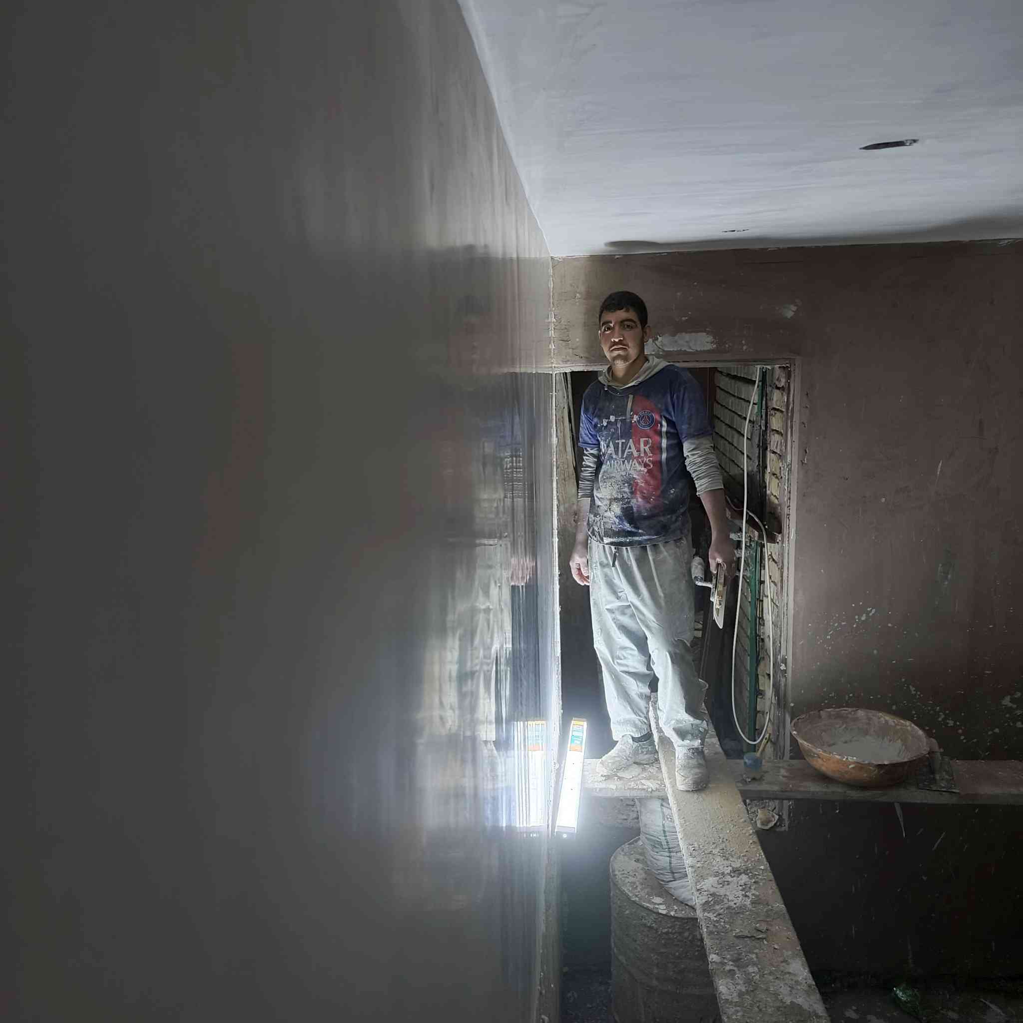 السلام عليكم قادر من الموصل تكون ثلاث خلف حاليا متفرق وهذا رقم الواتساب ***********
