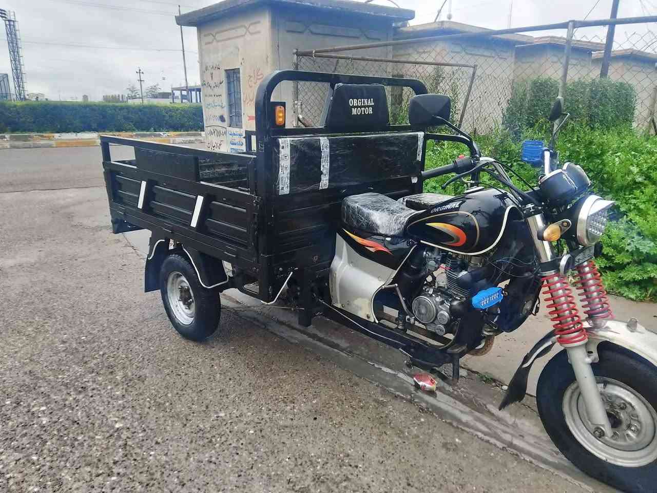 السلام عليكم ستوته للبيع اي  عيب ما بيه كهربائيات شغاله  ركبه شرط محرك شرط موديل2021 السعر مليون و 100 وبي مجال بسيط عنواني كركوك  اخوان عالخاص ما اجاوب .وهذا رقمي***********
