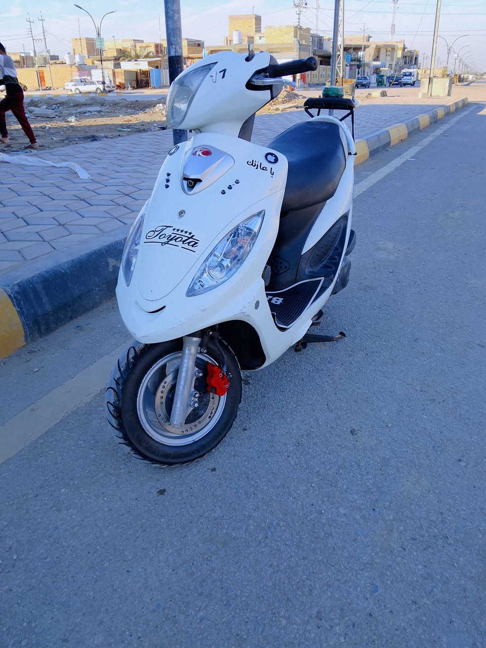 سلام عليكم
دراجه كامكو V2 نضيفه 
مكينه 150
مديل 16 
السعر خاص 
***********
