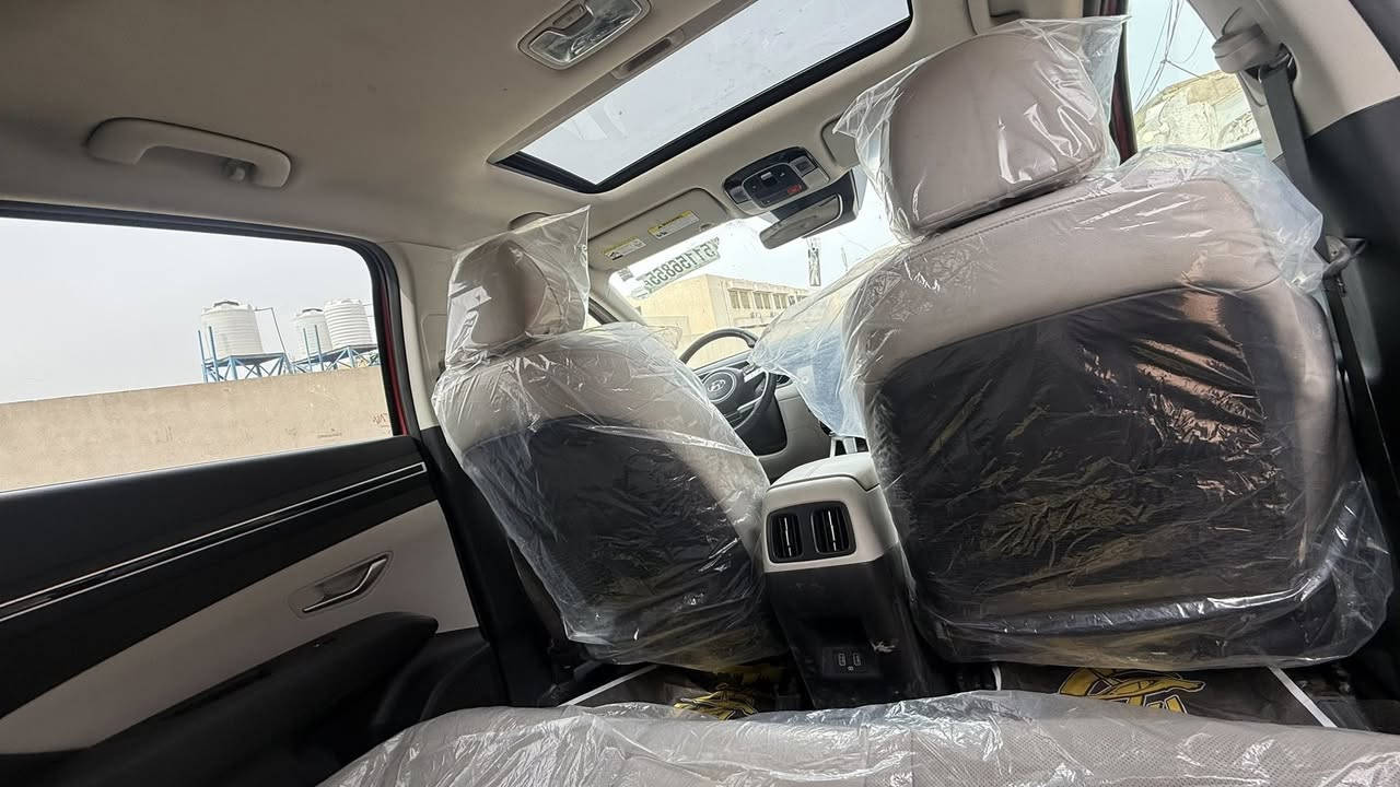 السلام عليكم توسان للبيع موديل 2023 دخول جديد بسمي تترقم اربيل ماشيه 17الف محرك 2500 سياره جديده فول الاخير  حادث تبديل جاملق فقط ربع البنيد صبغ الهاتف *********** مكاني حله
