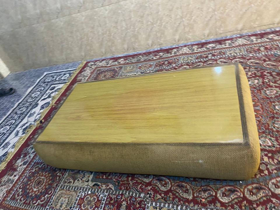 قنفه ثلاثيه مع طبله. وسطيه مكاني بغداد الغزاليه. السعر ٦٠الف
للتواصل على الرقم 
***********
