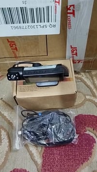 اكسسوارات سيارات • مقاس 15 • للبيع