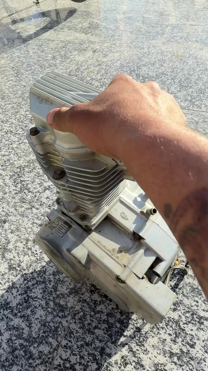 محرك نامه لاصلي مفتوح مره سعره 125 موشراي الاتراسل لاتسوي روحك لوتي


**إذا كنت صاحب هذا الإعلان وتريد حذفه لأي سبب، رجاءا أرسل رسالة إلى الدعم الفني**