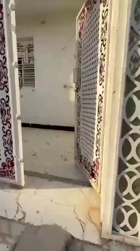 السلام عليكم ورحمة الله وبركاته
✨ فرصة مميزة للسكن أو الاستثمار ✨
🏡 دار مساحة ١٢٠ متر مربع
🏢 بناء طابقين مرتب وحديث
📍العنوان: مغربة – خلف فران تاج الدين
💰 السعر مناسب ومميز جدًا لسرعة البيع
📞 للاستفسار والتواصل:
***********
