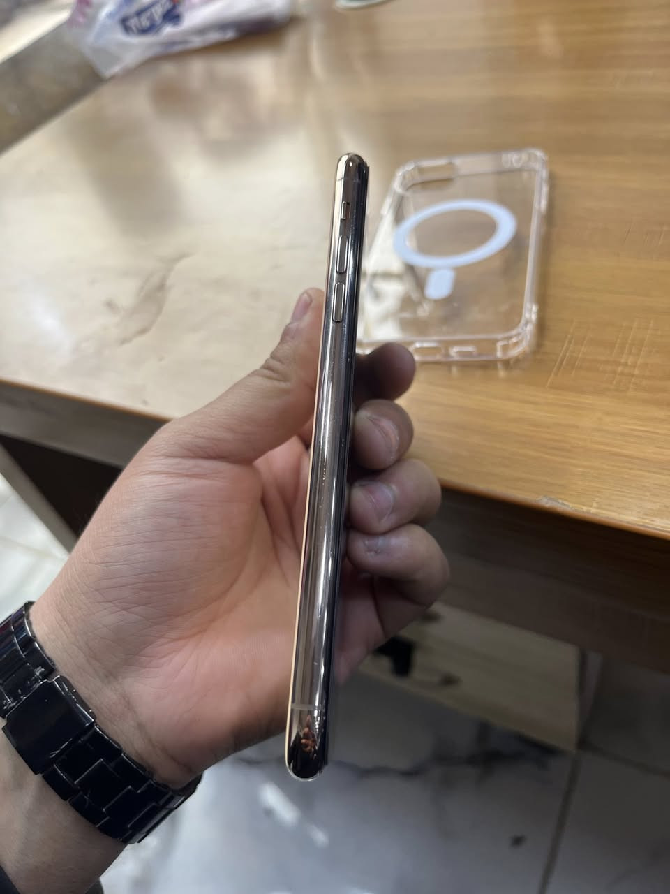 11 برو ماكس
مميز ذهبي 

دبل سيمza

ذاكر64

بطاريه فقط مكفول من جلخ 

270 وبي مجال حك الجيه

رقم ***********
