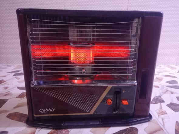 صوبة ياباني للبيع شرط الشغل كل عيب مابيها نظيفة لا غاز ولا هيس مال بيت كل نقص مابيها السعر70 وبيها مجال بسيط الاستفسار ***********
