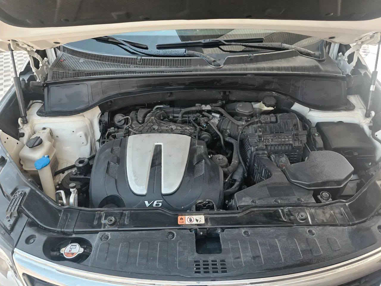 السلام عليكم اخوان
((((( قطعه وماكو بموديله انضف منها )))))
.
كيا سورنتو  2015  كويتية  
 6 سلندر محرك 3500 بلادي وضع الشركه مكفولل
ـــــــــــــــــــــــــــــــــــ
مواصفاتهاااا
ـــــــــــــــــــــــــــــــــــ
فوول 1/1 اعلى فئه بالسورنتو واعلى المواصفات 
7راكب 
كشن كهرباء 
مانع انزلاق  
نظام ECO
  دفع رباعي  فورويل
مثبت سرعه 
3قطع تبريد
بصمة تشغيل 
وبصمة ابواب 
انارة ترحيب عند الاقتراب
مري شفط اشارة بالمري 
كامرة خلفيه  
حساسات امامية 
كشنات جلد 
كشنات اماميه خلفيه . تدفئة تبريد 
ذاكرى ميموري
لد امامي خلفي 
داخل قرميدي 
بردات خلفيه بلادية 
ستيرن تدفئه  
سيارة بأسمي سنوية جديده وهزه جديده
 رقمها بغداد الجديد 
السيارة ماشيه ٦٤ الف فقط . حقيقي
 كفالة عامة من الصبغ والتبديل صور السونار بالمنشور 
الموقع : الديوانية 

على معرفة السعر اتصلل ودلل مداور ثاني يوم 
*********** 
***********
الرقم الاثير بي واتساب
أخوان رجائاً شراي يتصل ويدلل مو شراي يرفع المنشور بكلمة يالله
