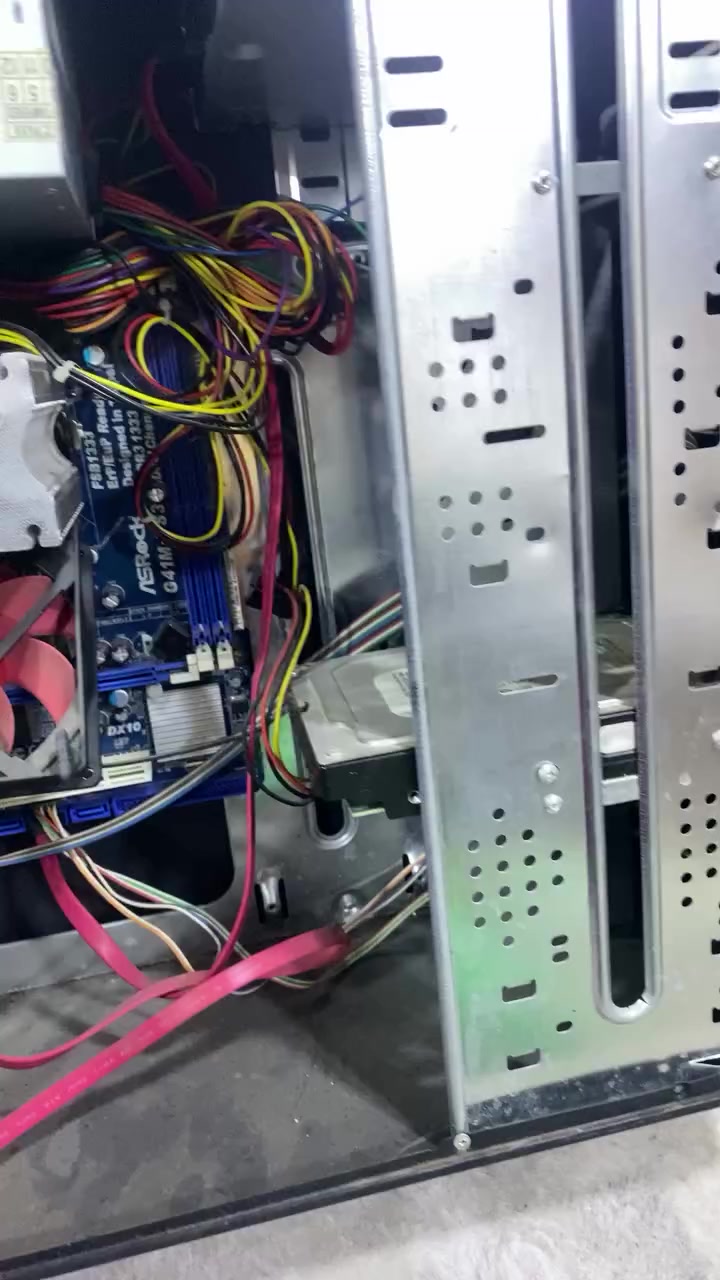 عندي هذني اللي يفدنة يدفع سعر وياخذهن


**إذا كنت صاحب هذا الإعلان وتريد حذفه لأي سبب، رجاءا أرسل رسالة إلى الدعم الفني**