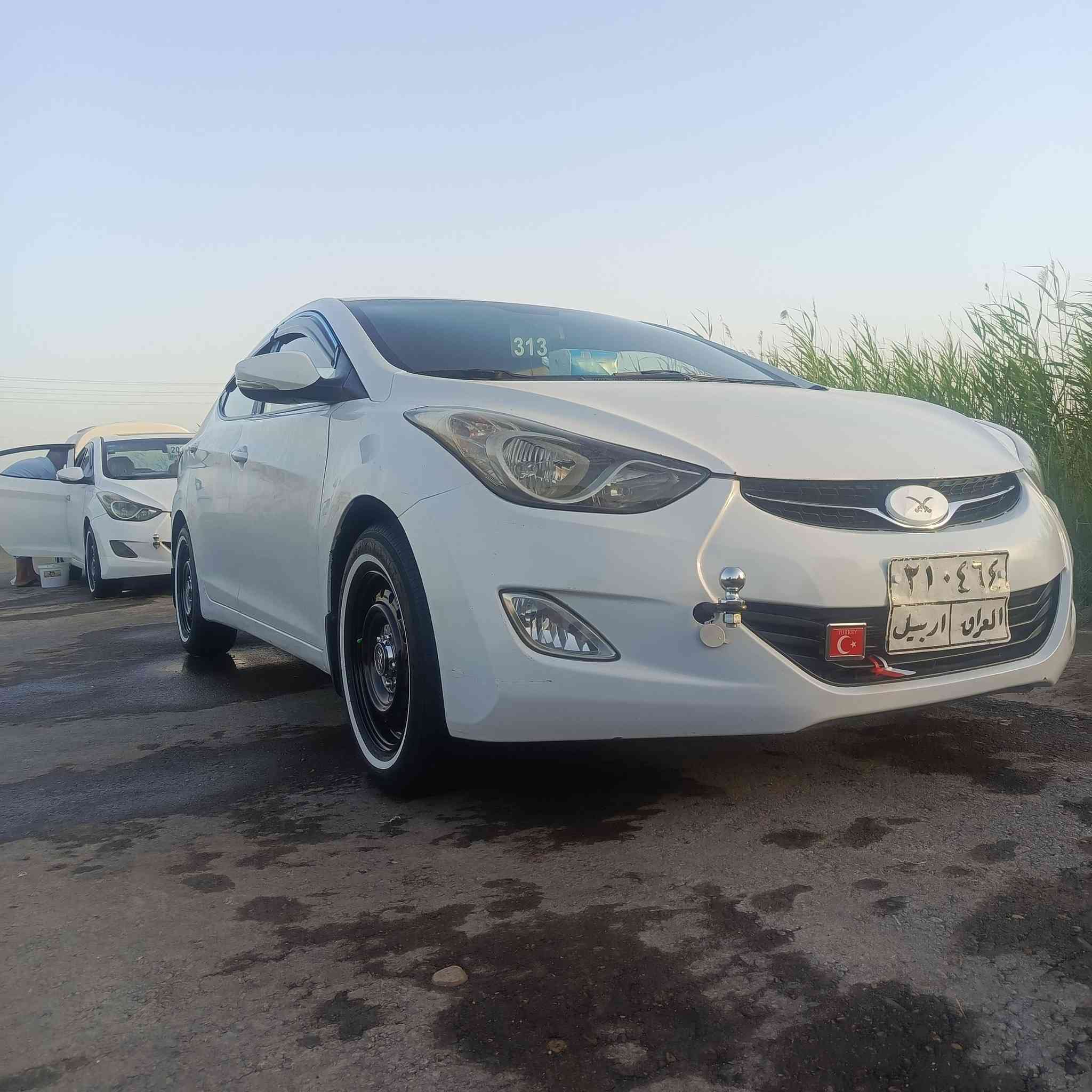 النترا 11 خليجي 1800 اربيل بأسمي سنويه جديده رقم جديد محرك كير خير من الله السياره حادثها جوه قبق البنزين بس والباقي كفاله عارضها 110 وبيها مجال كلش بسيط العنوان ابراهيم ابن علي ع طريق الشعله 
***********
