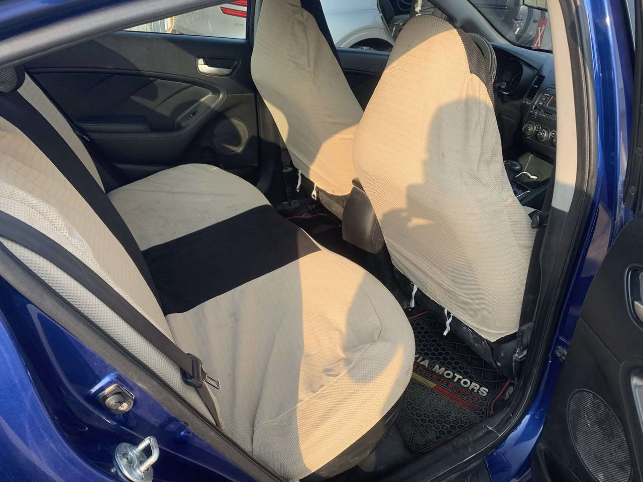 اسلام عليكم كيا فورتي موديل ١٧ رقم قادسيه معوقين مكينه ٢٠٠٠ دوش كير مكينه حداديه خير من الله حدثها قبق الجنطه وهنانه البنيد سعر ٩٣ وبيه مجال مكانها حله للستفسار ***********
