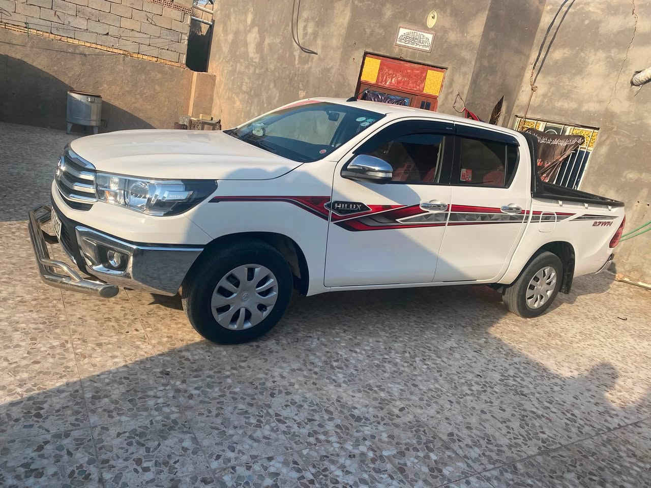 السلام عليكم فلاونزه موديل 2023 رقم اربيل فول مواصفات كير عادي سيارة اخت زيرو كفالة عامة ماشية 25 الف مكان البصرة السعر 235 هاتف ***********
