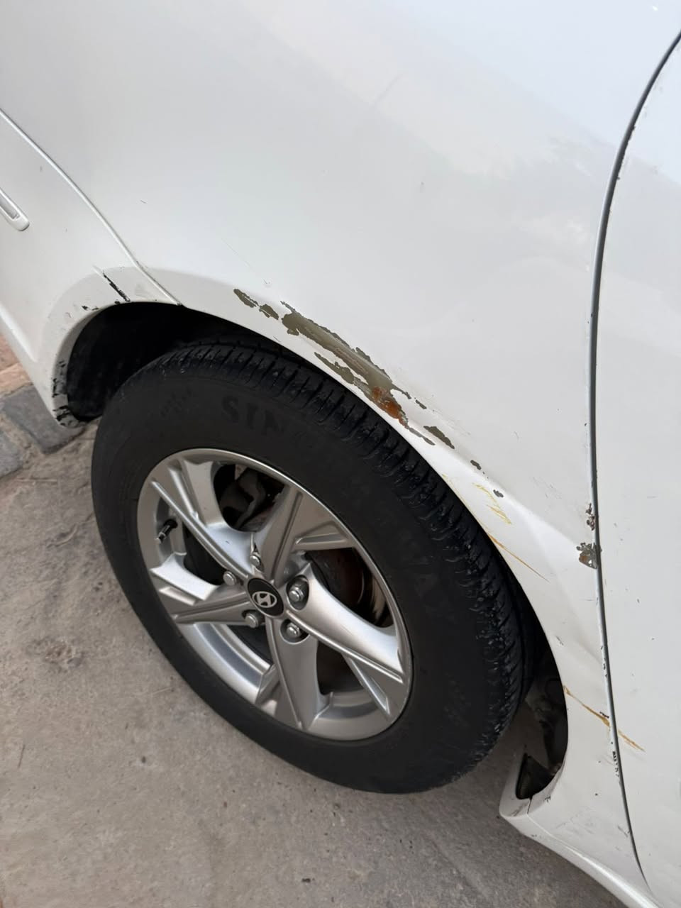 سلام عليكم 
سوناتا 2010 
محرك ٢٤٠٠دوش
وارد امريكي 
ضرر خشم بنيد وبيه هاي تكشير صبغ
صدره نص عمر 
تخم تاير جديد 
محرك +كير طياره✈️
داخل بيجي 
تخم ويل شاده جديد
رقم اربيل تحويل مباشر 
رقم شبه مميز30605
منضومه زنون شاده 180 
شاشه كامره خلفيه 
مكاني الانبار عامريه صمود
سياره يرادله تكحيل فقط
السعر 125 بيه مجال 
***********
مكلف بل نشر رقم صاحبه
