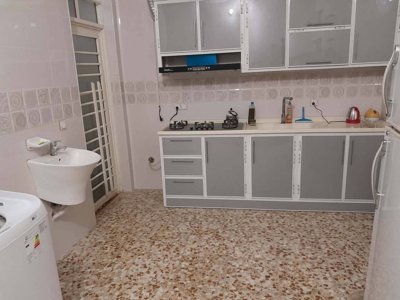 دار للبيع 100م 5x20
حي الوفاء منطقة 38 على ساحة امامه حديقة خلف شارع 20 يحتوي على غرفة ومطبخ وصالة واستقبال وصحيات
بناء حديث طابق واحد وتوجد اضافات في الطابق الثاني
للاستفسار الرقم: ***********
يوجد واتساب وتلجرام
مكلف بالنشر
