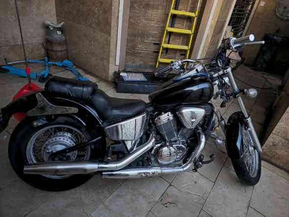 السلام عليكم.  Honda steed 400
هوندا ستيد 400 للبيع رقم وسنويه بصره

الدراجة كفاله عامه 

صفيره جاهزه

بيه تانكي فولكان

ذيل vtx

كابريتر جديده بلاديه 

دراجه شلعه ومعدل دبلات جاهزه همين

نقوص واحد بسيط مسويته لان ماعندي حتى اكون صادق

بنز بريك خلفي  فقط

يطيح من سعر دراجه

16$ وبيها مجال للشراي ما قافله

موجود خاص و واتساب ***********
