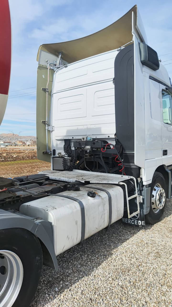 سلام عليكم شمعه مديل 2001 فول نضافه شرط التحويل مربوطه سهريج مكانه سليماينة تحم تاير جديد قماره مملعوب بيه 
سياره كله بلادي سعره 210ورقه لاتصال ***********متواجد واتساب #######
